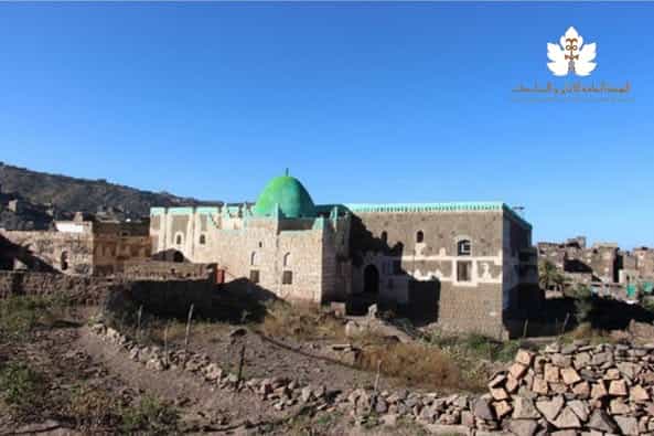 جامع الإمام الهادي في المدان.. معلم ديني وتاريخي يروي فصولًا من العلم والعمارة 